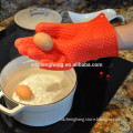 Oven Usage and heart embossed,compressing Style Silicone Gloves With Five Fingers Silicone Glove Oven Mitt